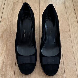 5 for $25 // Marc by Marc Jacobs black suede heels with bow size 7.5